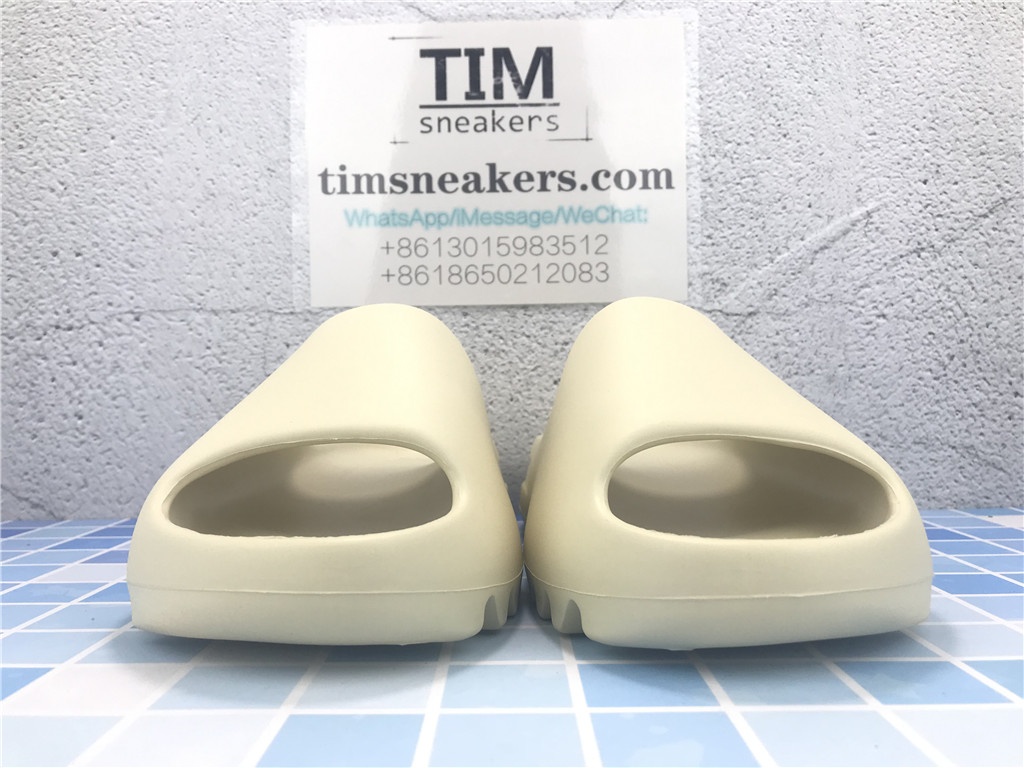 Free Shipping Yeezy Slides Bone FW6345